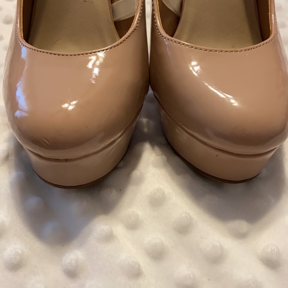GUC Nude Platform Heels - Picture 2 of 6